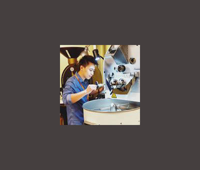Anthony Nguyen coffee roaster